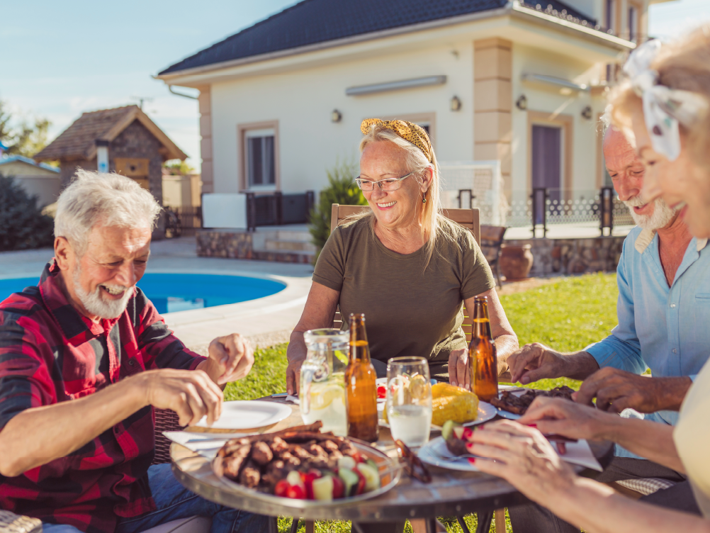 why builders add pools to new home construction