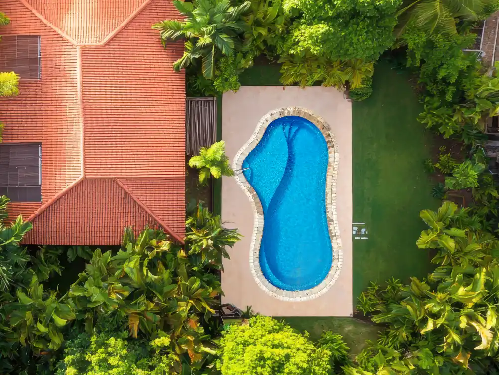 070225-FiberglassGuniteVinyl-3EvoPoolsRepresents why evo pools represents the evolution of fiberglass excellence