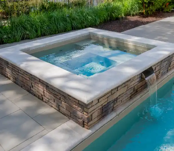 Evo-Pools-Spas_therma Therma fiberglas spa