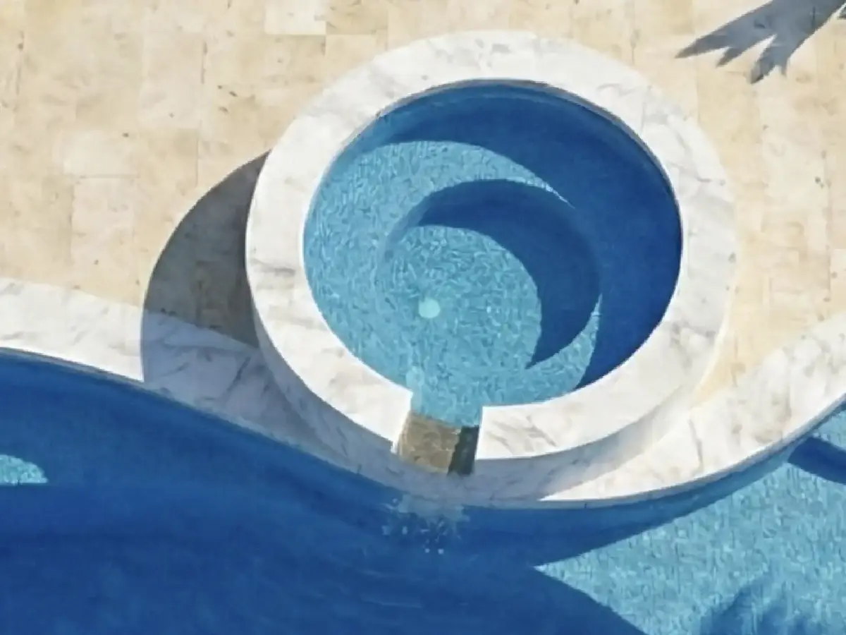 spas and tanning ledges