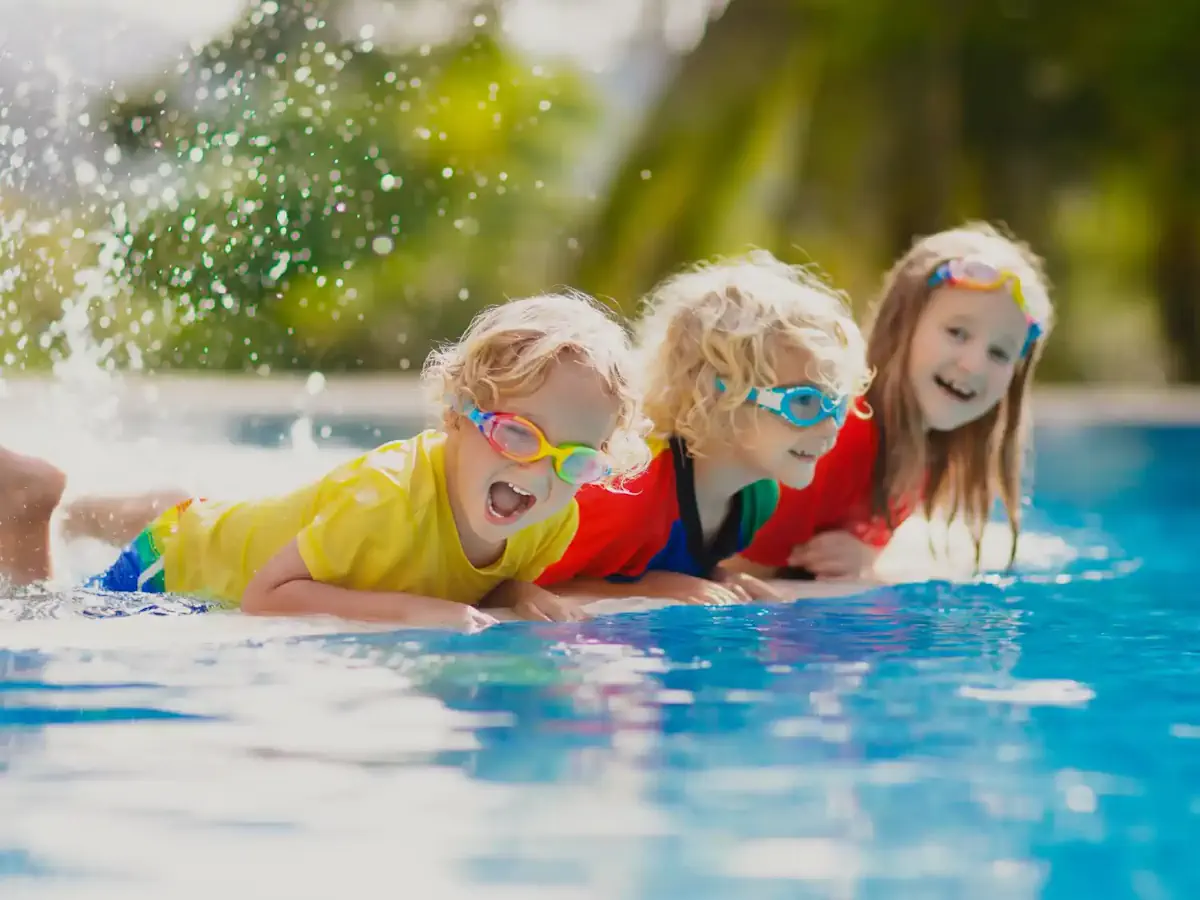 finding the right pool design for illinois properties